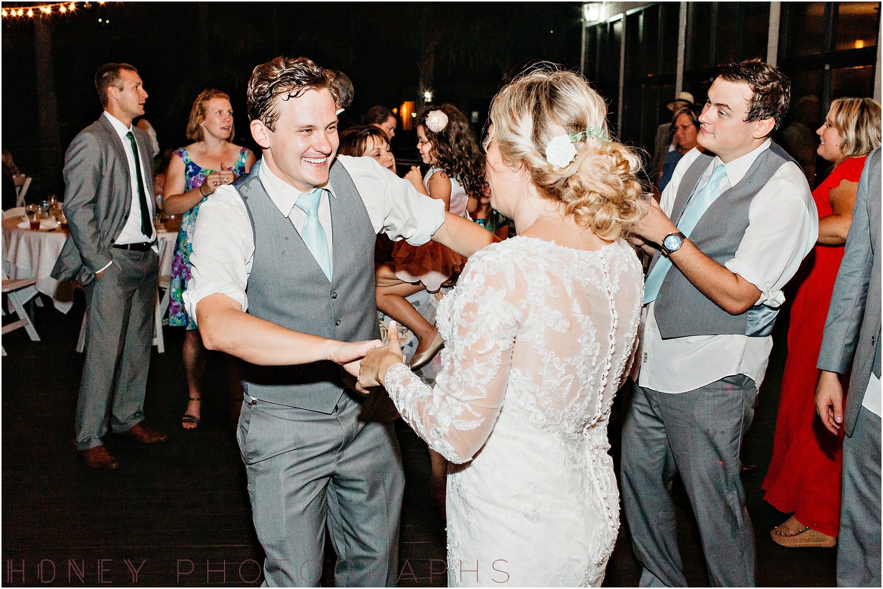 oceanview_point_loma_tropical_beach_ocean_wedding073.jpg