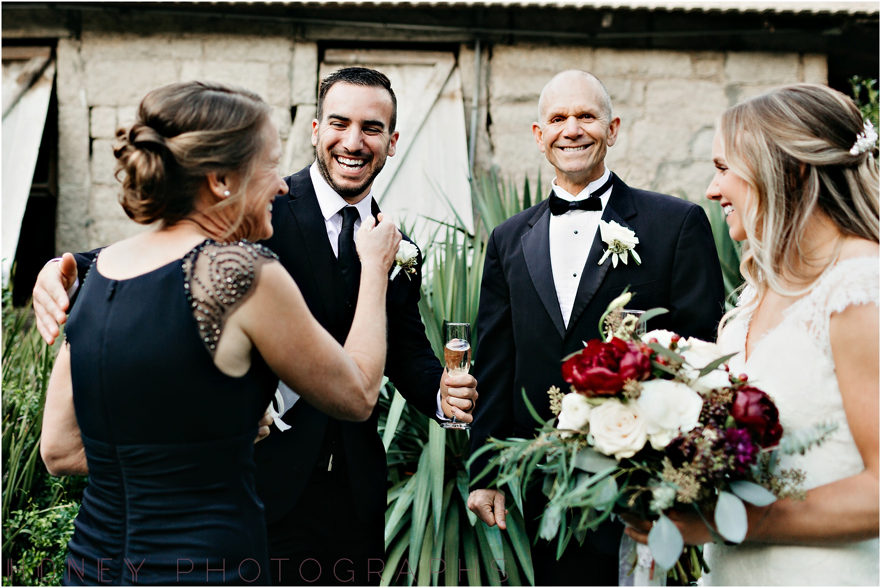 temecula+creek_inn_winter_rustic_wedding023.jpg