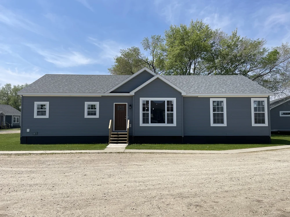 Modular Home and Manufactured Home Display Models in Iowa Falls, Iowa