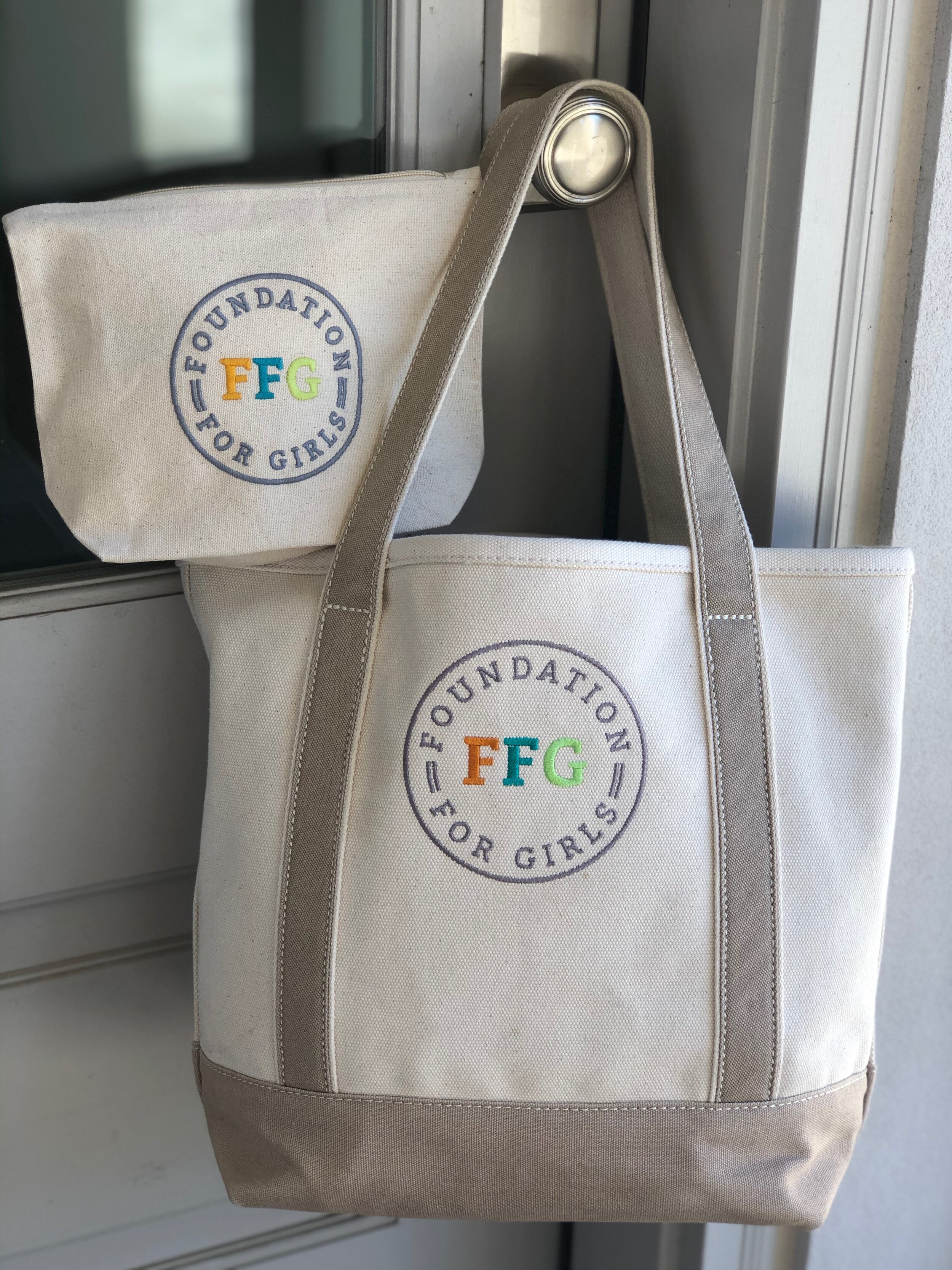 FFG Travel Companion Set