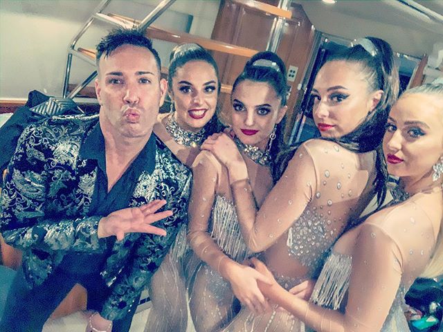 The amazing dancers of @diamondentnz. What can I say except 💖Thankyou so much for being a part of our Auckland Extravaganza!! We welcome you to our entertainment family #featuredentertainment #corporateevents #rivieraboats 💃🕺🏻🥂💋💕🙌