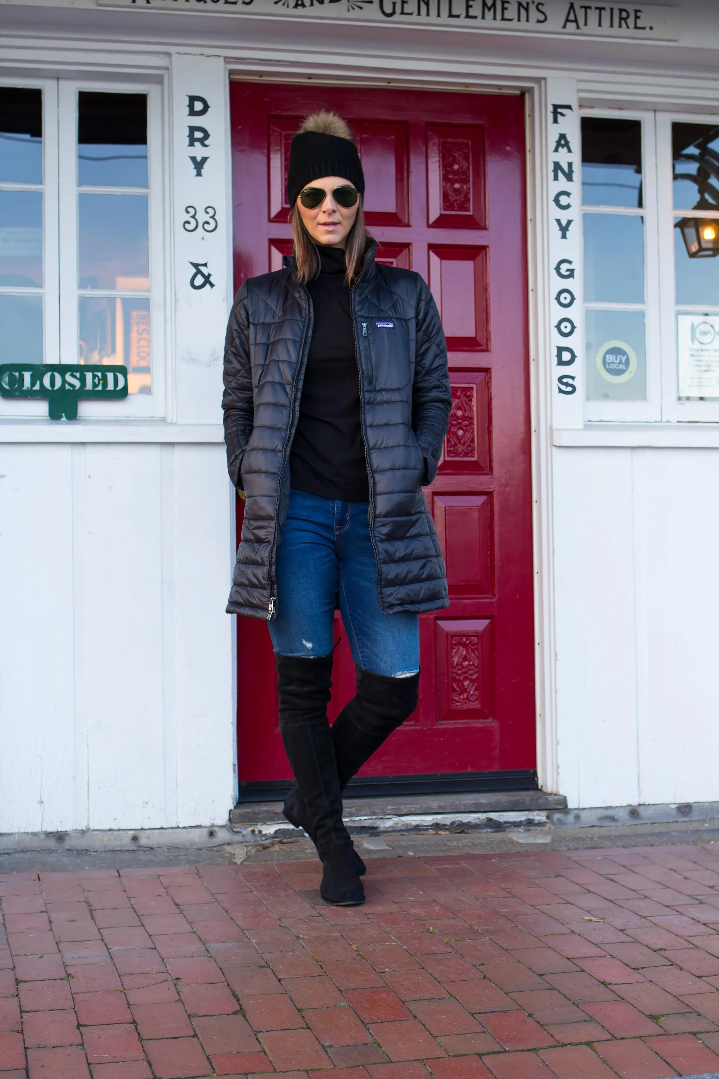 Winter Outfit Ideas – Weekend Outfits – Casual Outfits – Fashion for Women – Patagonia Jacket Outfits – OTK Boots Outfit – Pom Pom Hat Outfits – Street Style Outfits – heartandseam.com #heartandseam