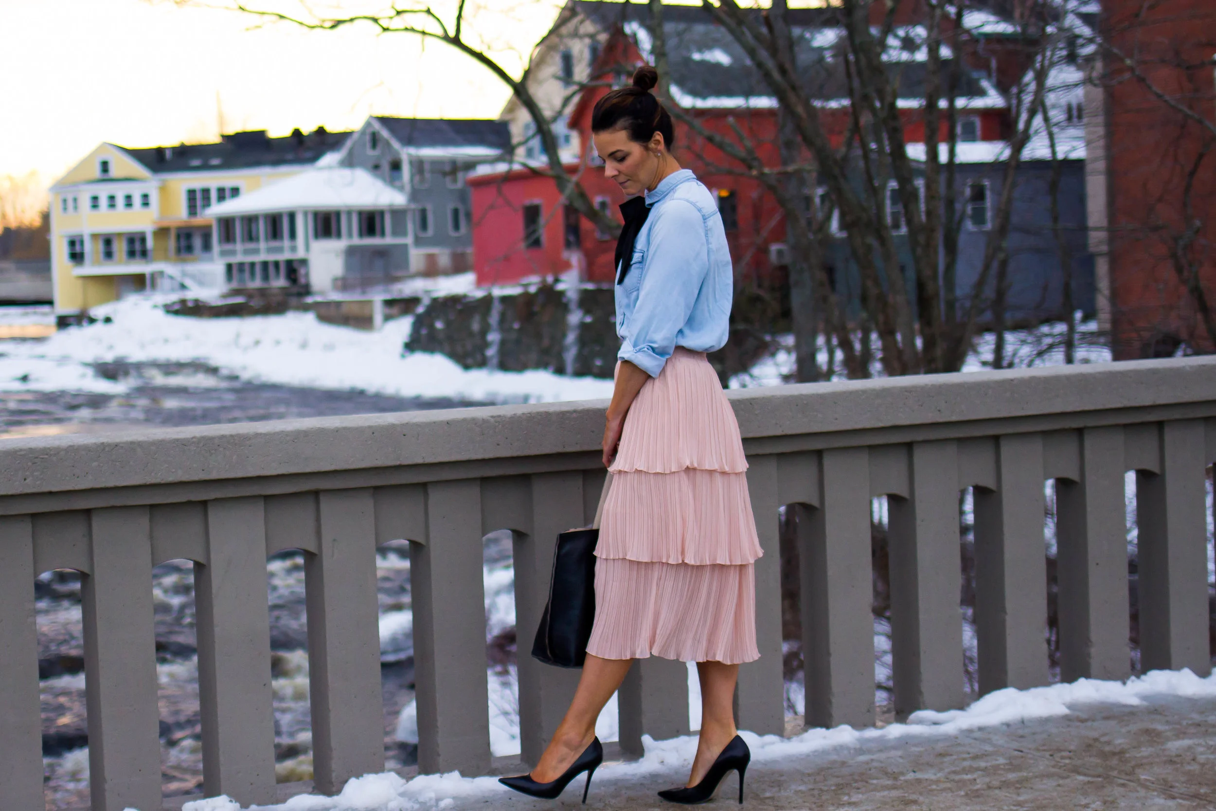 Midi Skirt Outfits - Tiered Skirt Outfits -Ruffle Midi Skirt Outfits - Nude Skirt Outfits - Blush Skirt Outfits - Bow Tie for Women - Bow Tie - Chambray Shirt Outfits - Work Outfits for Women - Fashion for Women - heartandseam.com #heartandseam