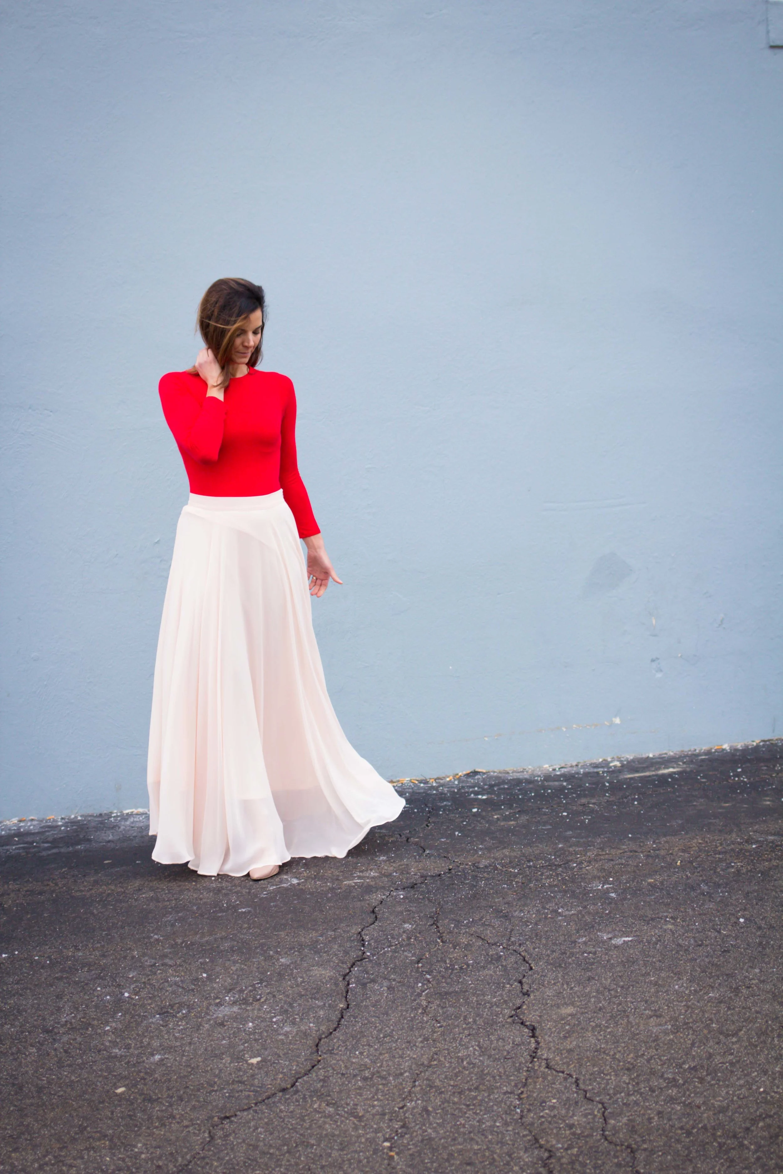 Date Night Outfits - Valentine's Day Outfits - Pink and Red Outfits- Fashion for Women - Maxi Skirt Outfits heartandseam.com #heartandseam