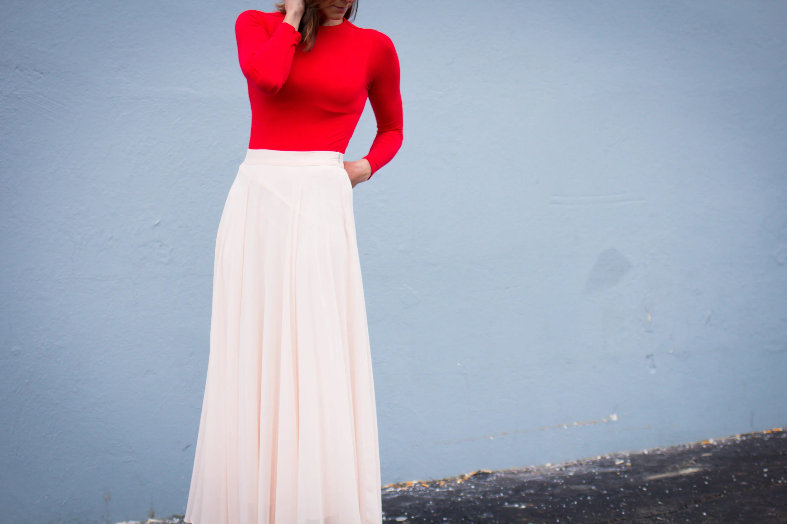 Date Night Outfits - Valentine's Day Outfits - Pink and Red Outfits- Fashion for Women - Maxi Skirt Outfits heartandseam.com #heartandseam