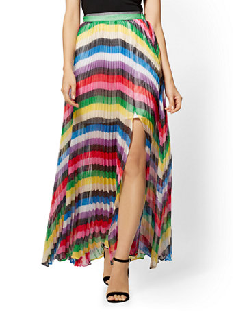 rainbow skirt.png