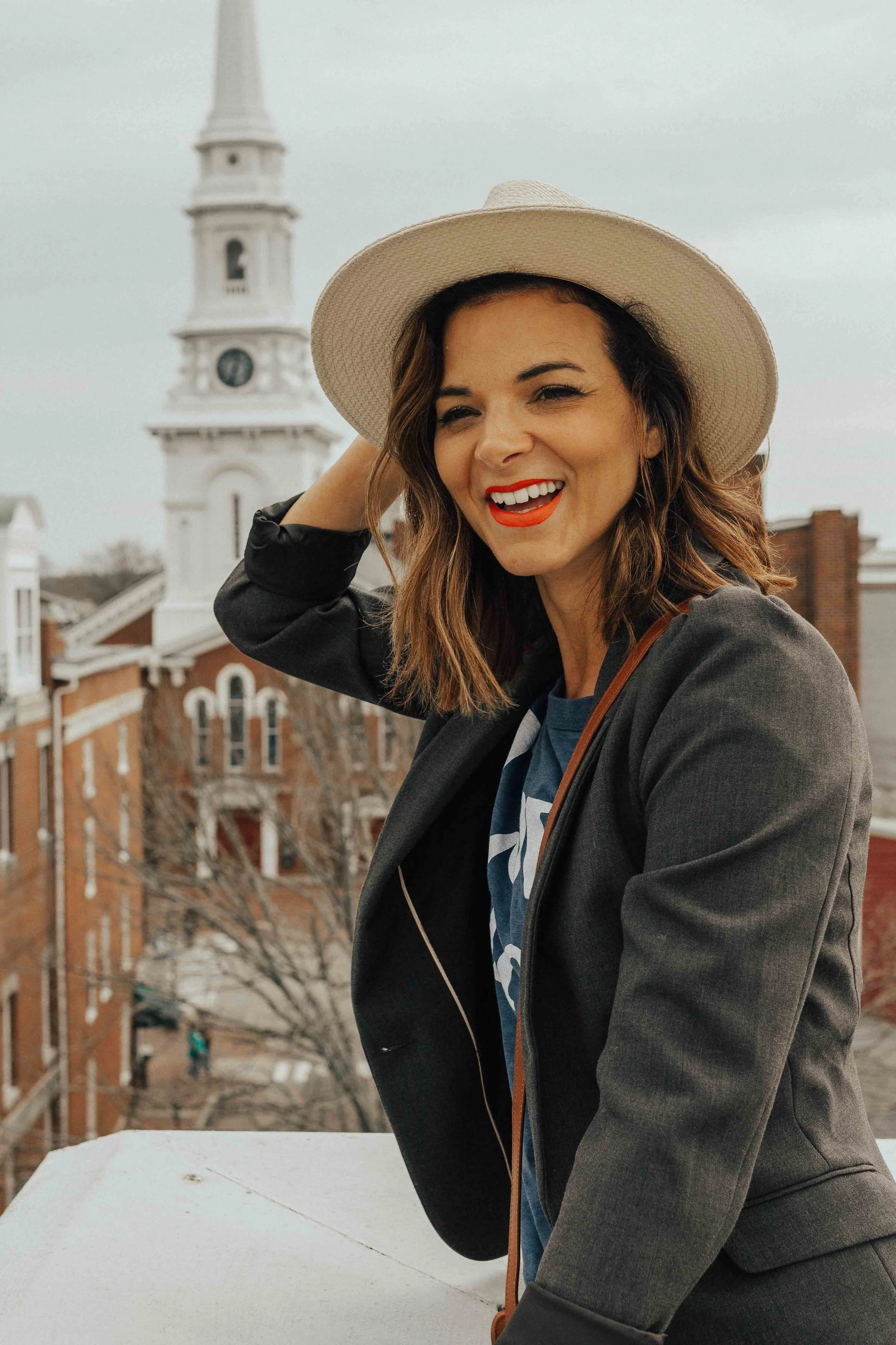 3 Ways to Help You Feel Less Overwhelmed – Fashion for Women – Spring Style – Weekend Wear – Spring Outfit Ideas – Wellness for Women – www.heartandseam.com #fashion #wellness #positivity #heartandseam