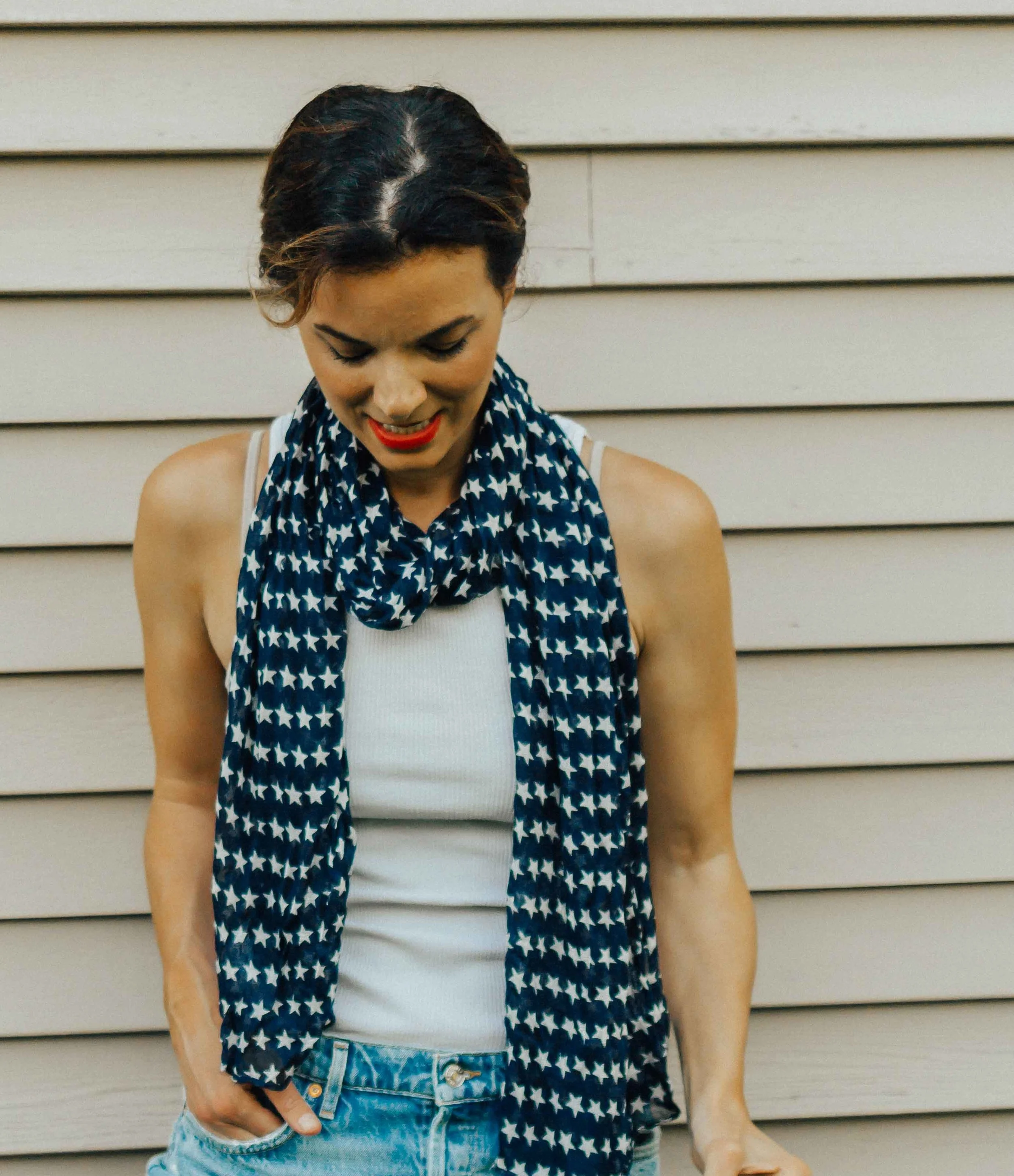 Memorial Day Weekend Outfit - Summer Outfit Ideas - Fashion for Women - Casual Outfit - Denim Shorts Outfit - www.heartandseam.com #heartandseam