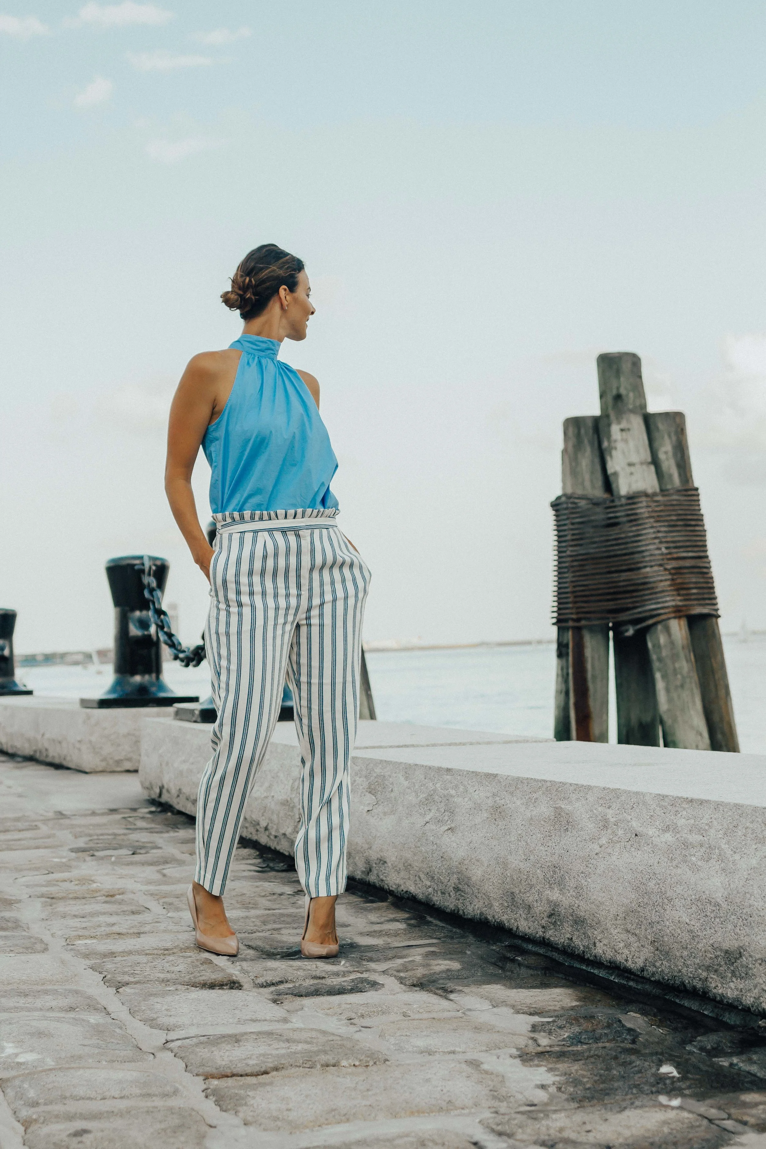gray striped pants outfit