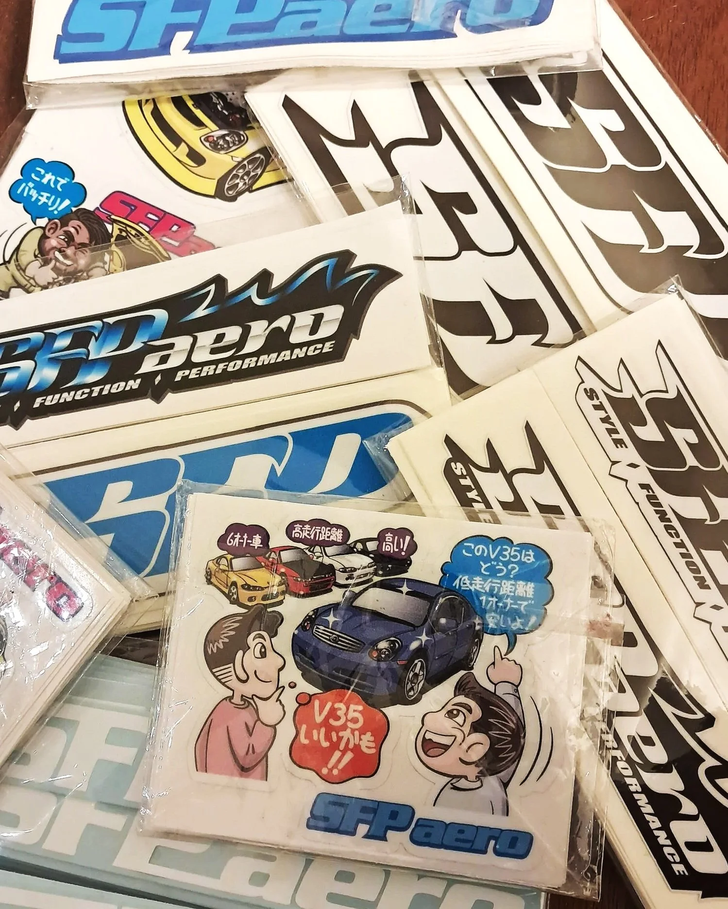 SFP aero Logo sticker 6in