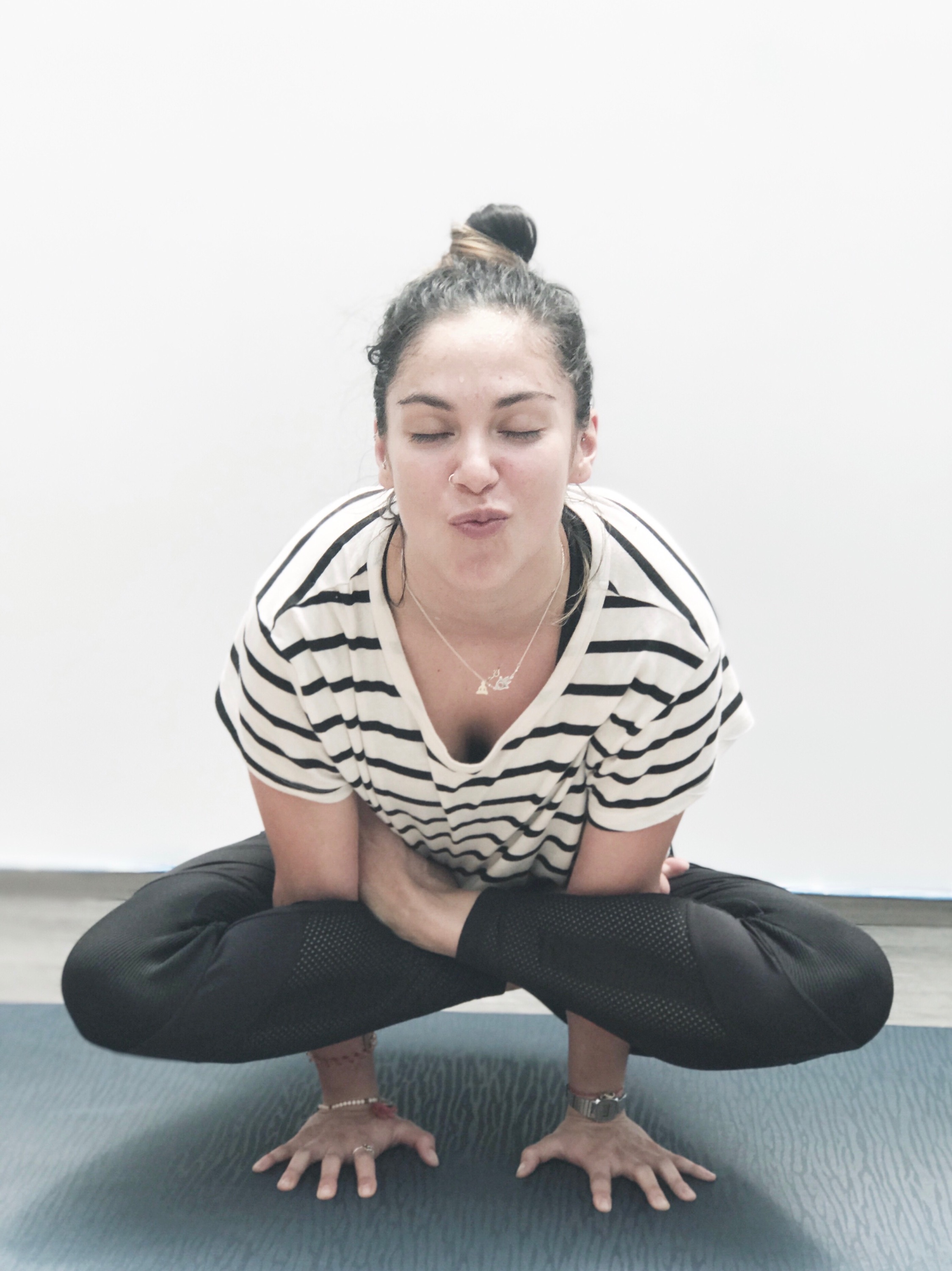 Kukutasana