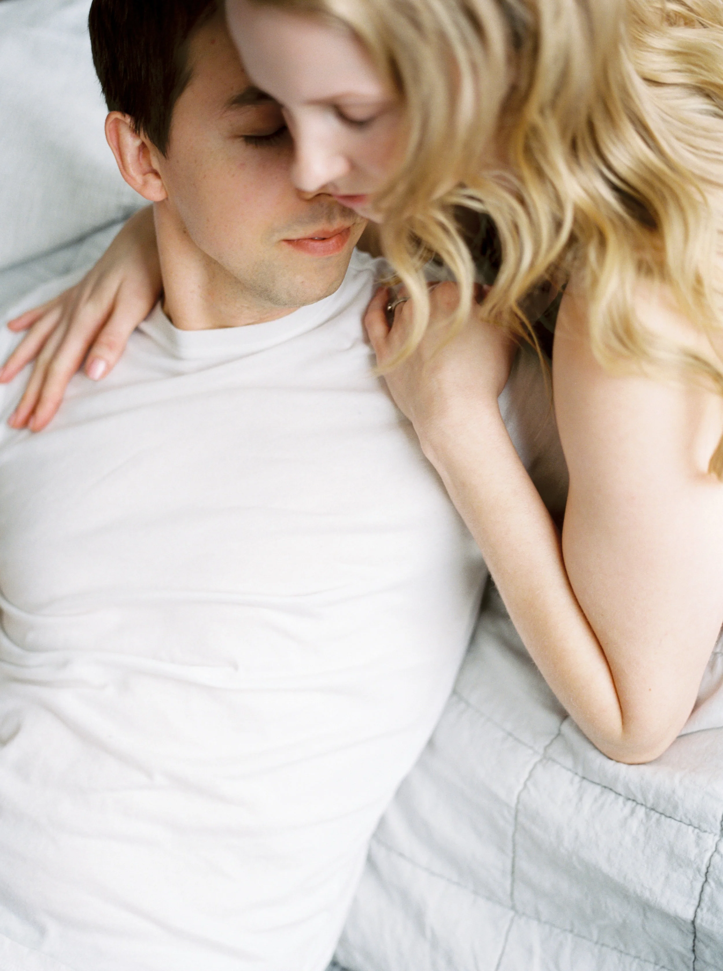WHENSHEKNEWPHOTOGRAPHYPORTLANDOREGONEDITORIALMORNINGLIFESTYLESHOOT-125.jpg