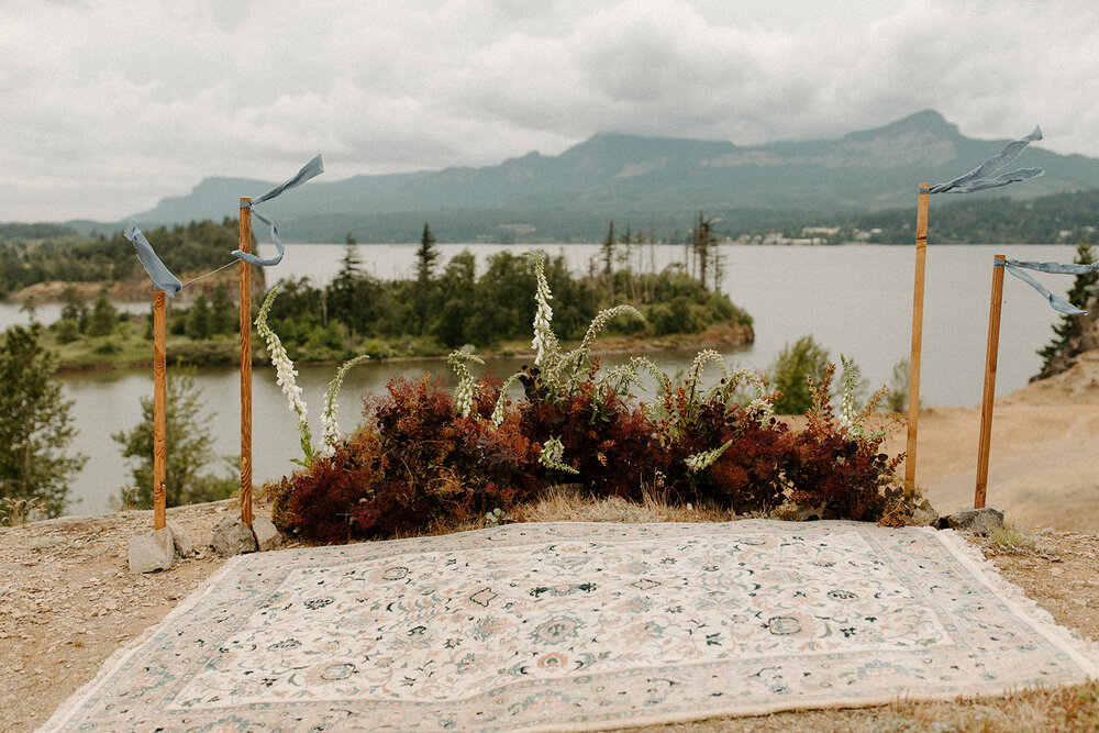Columbia_Gorge_kamea_events_wedding_planner__Portland_Elopement_Tricia_and_Taylor_Dawn_Charles_Photographer-201.jpg