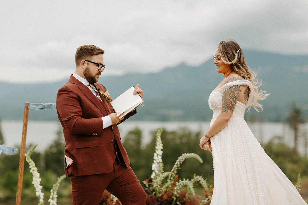 Columbia_Gorge_kamea_events_wedding_planner__Portland_Elopement_Tricia_and_Taylor_Dawn_Charles_Photographer-272.jpg
