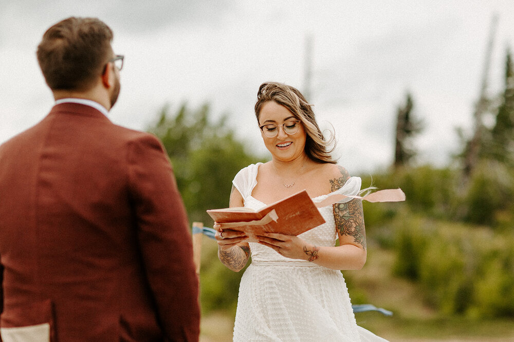 Columbia_Gorge_kamea_events_wedding_planner__Portland_Elopement_Tricia_and_Taylor_Dawn_Charles_Photographer-305.jpg