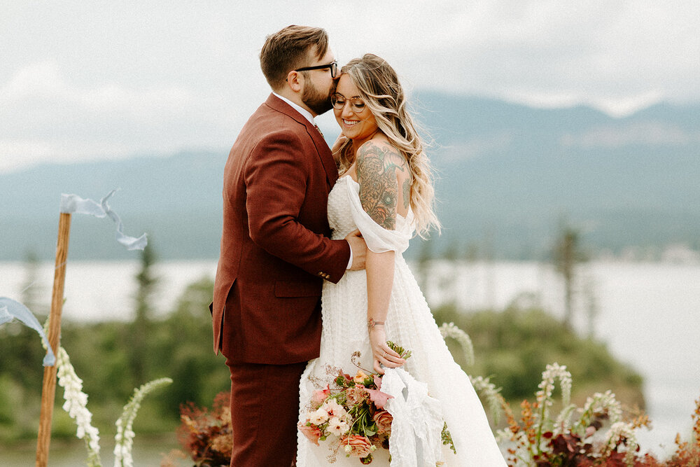 Columbia_Gorge_kamea_events_wedding_planner__Portland_Elopement_Tricia_and_Taylor_Dawn_Charles_Photographer-402.jpg