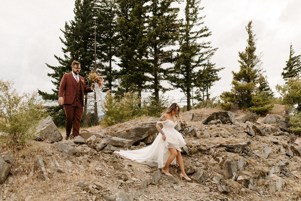 Columbia_Gorge_kamea_events_wedding_planner__Portland_Elopement_Tricia_and_Taylor_Dawn_Charles_Photographer-448.jpg
