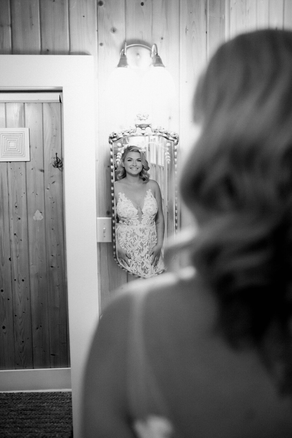 kamea_events_portland_wedding_planner_rosencrown_photography-getting-ready-35.jpg