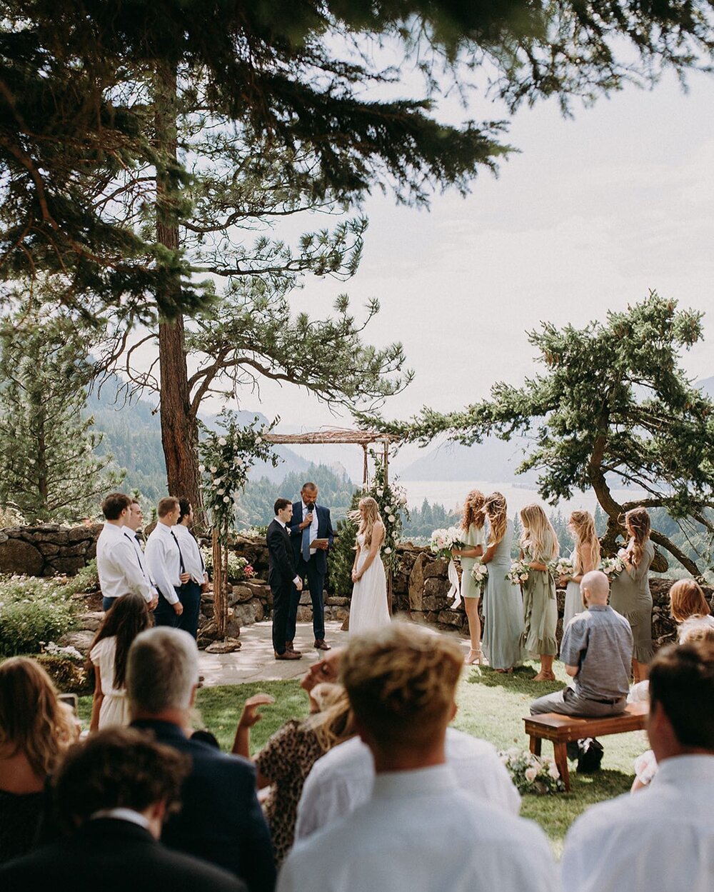 Though we&rsquo;re currently based in the Portland-Metro area, we&rsquo;re pretty much out in the Hood River/Gorge area nearly every week during wedding season and we 👏🏼love👏🏼 it👏🏼. Thinking of partnering with us in that area?? Guess what &mdas