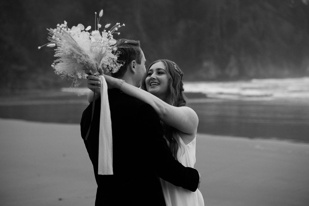 oregon-coast-elopement-planner-260.jpg