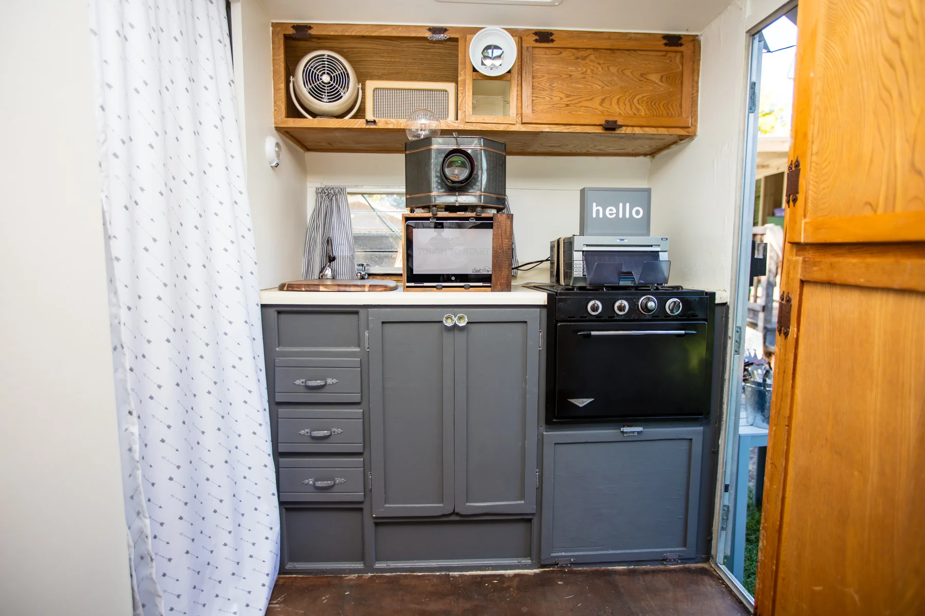 Burst-interiors_3Z2A7948_lo.jpg