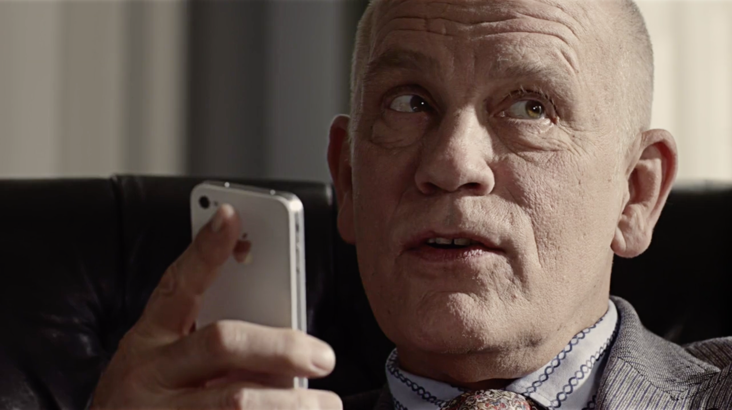 iphone_john.png