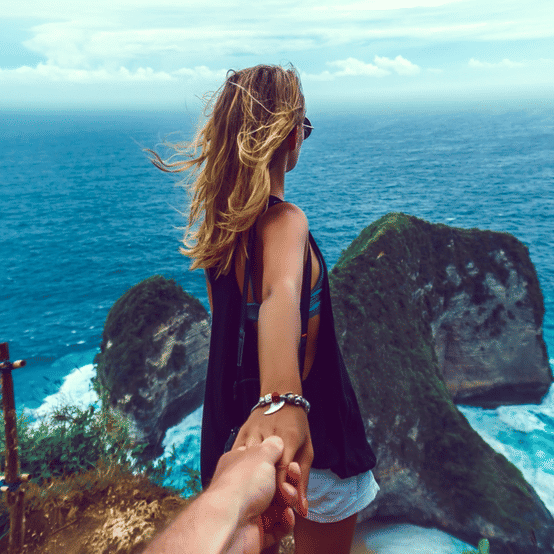   Post copy:  Don’t just forget them on your phone! Get your favourite holiday pics printed and framed to decorate your home with treasured memories. 