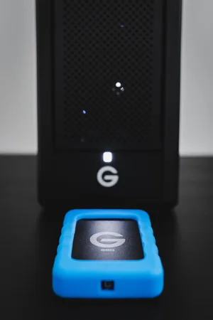 The G-DRIVE ev RaW SSD with the Shuttle XL behind