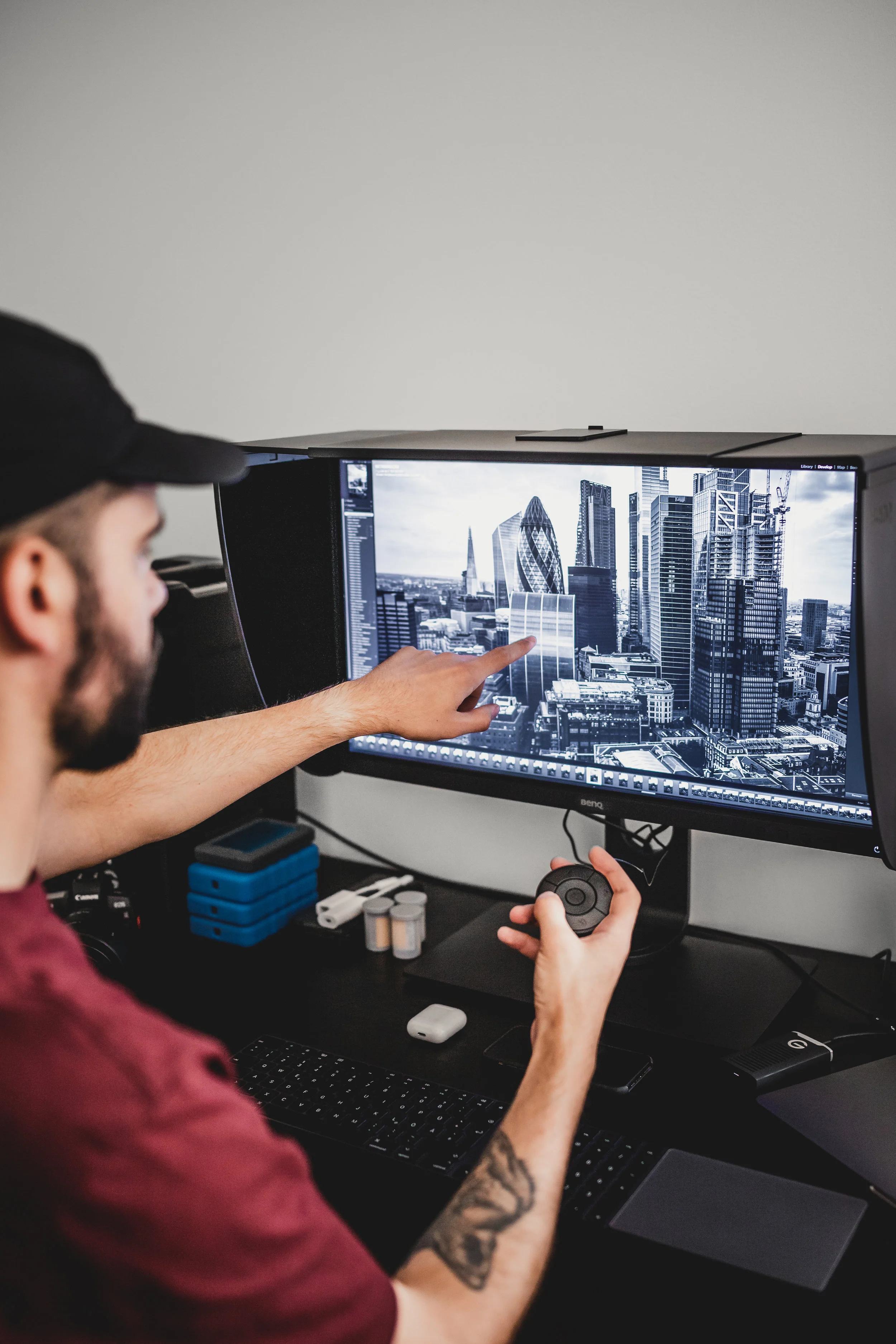 The BenQ SW271 fits seamlessly into my creative workflow