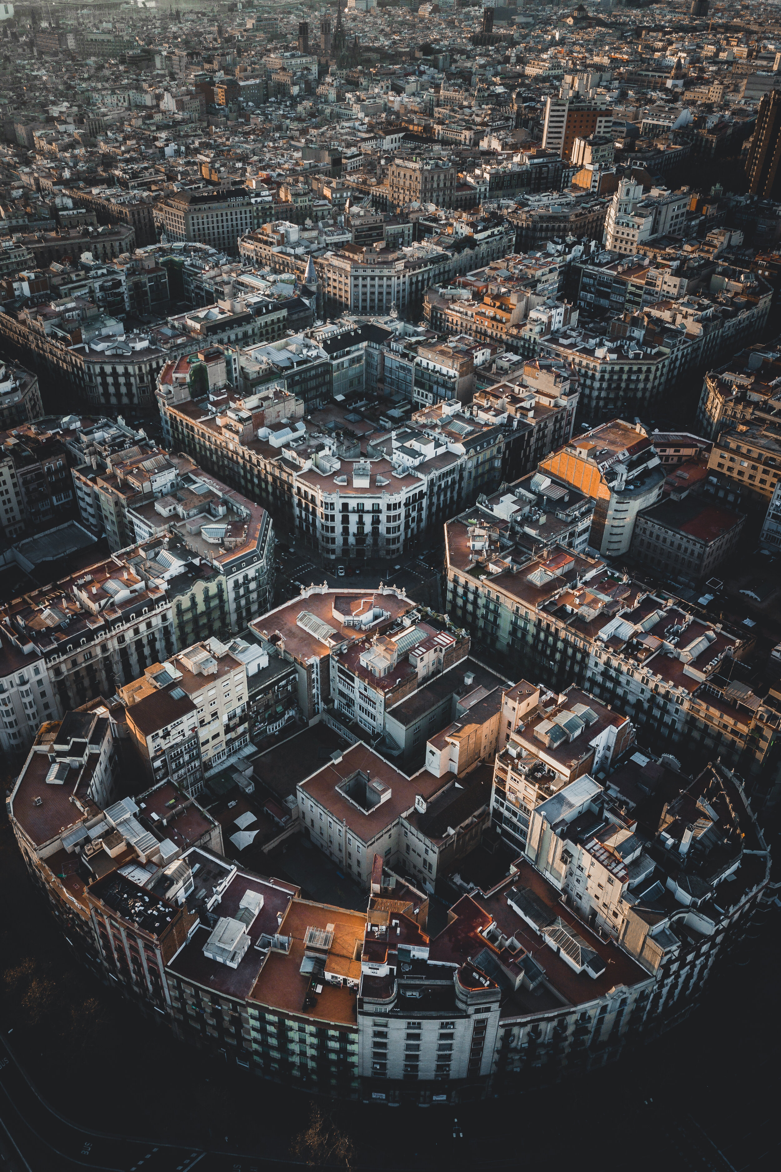 Barcelona_01_Aerial_fullRes.jpg