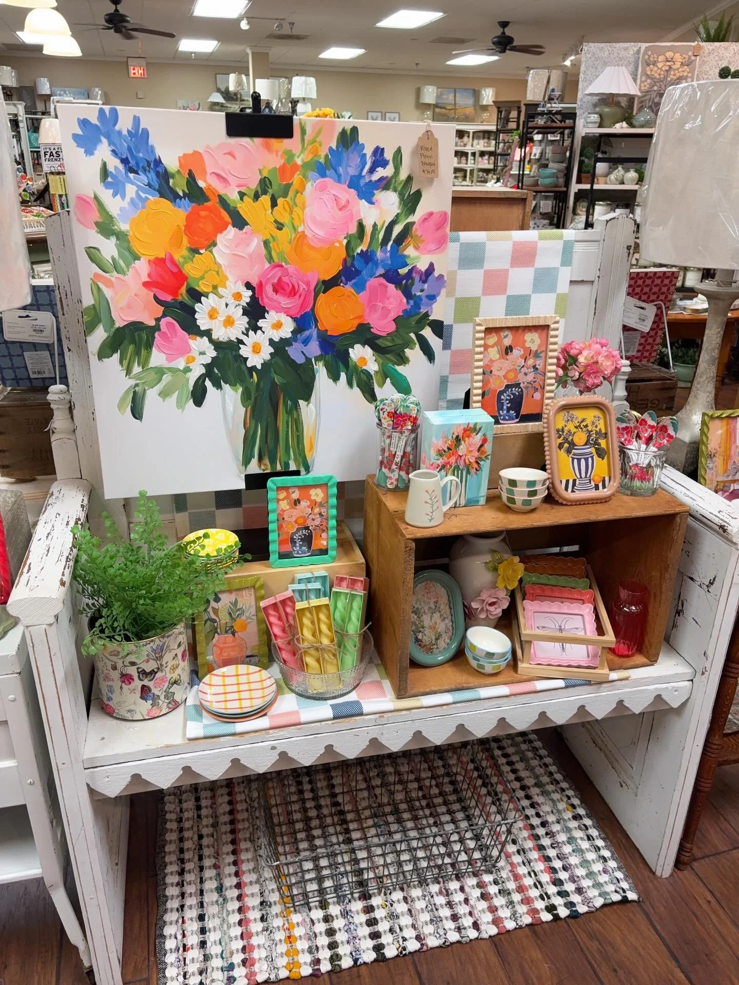 Some cheerful blooms for this sunny (but chilly!) Spring day! We&rsquo;re open 10-6 today - hope to see you! 🌼