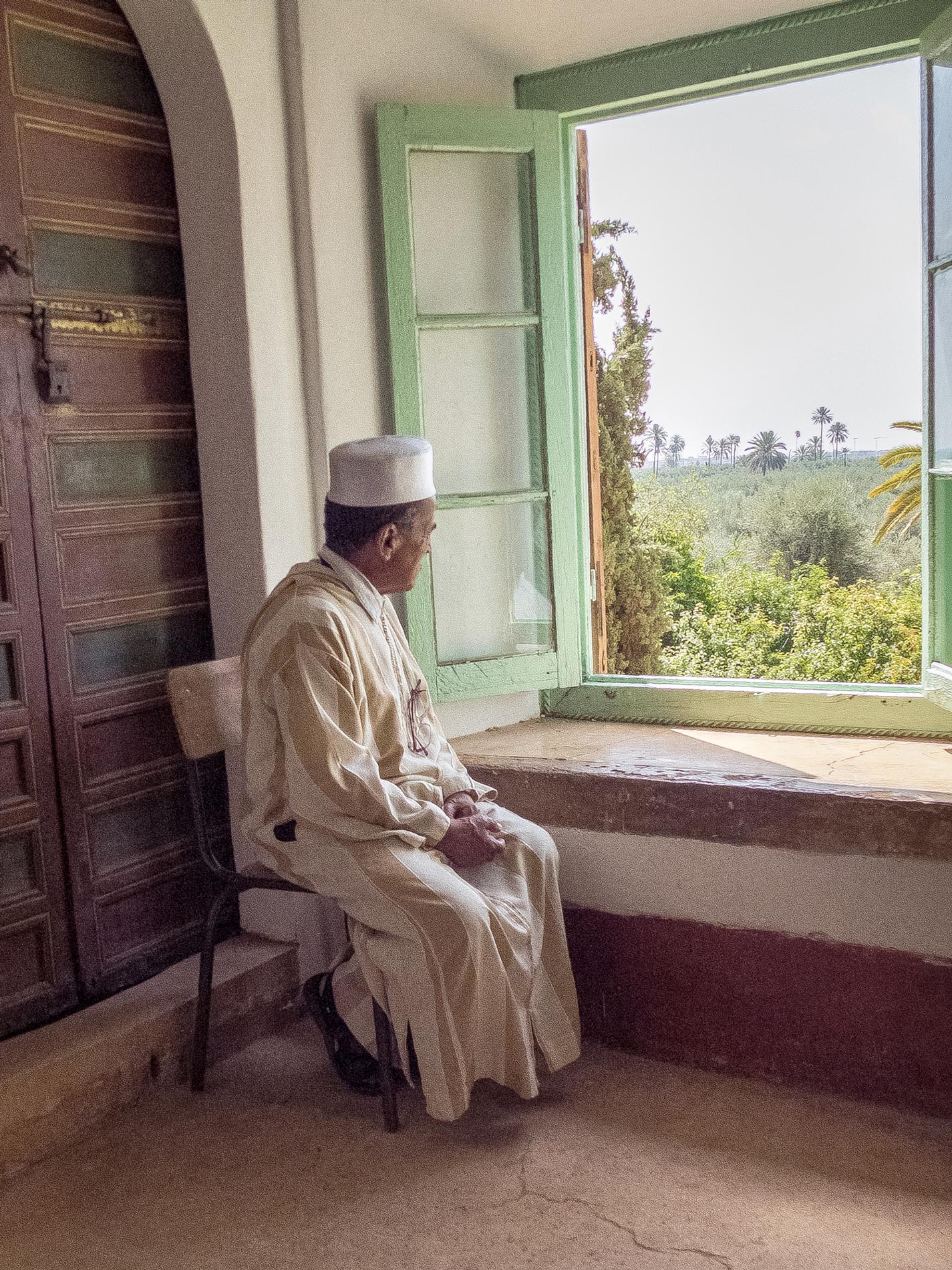 Pavillion attendant - Menara Garden, Marrakech