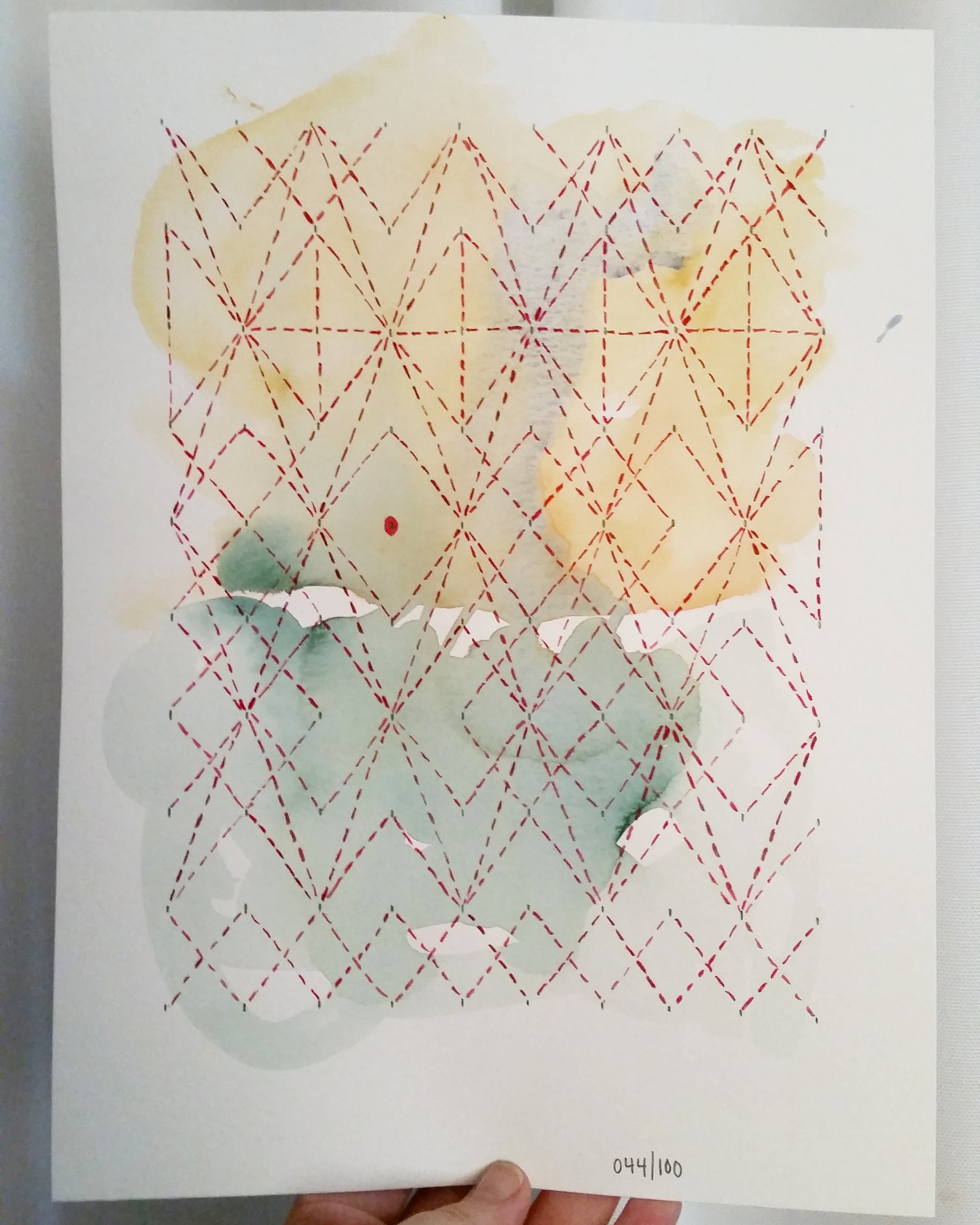 044/100