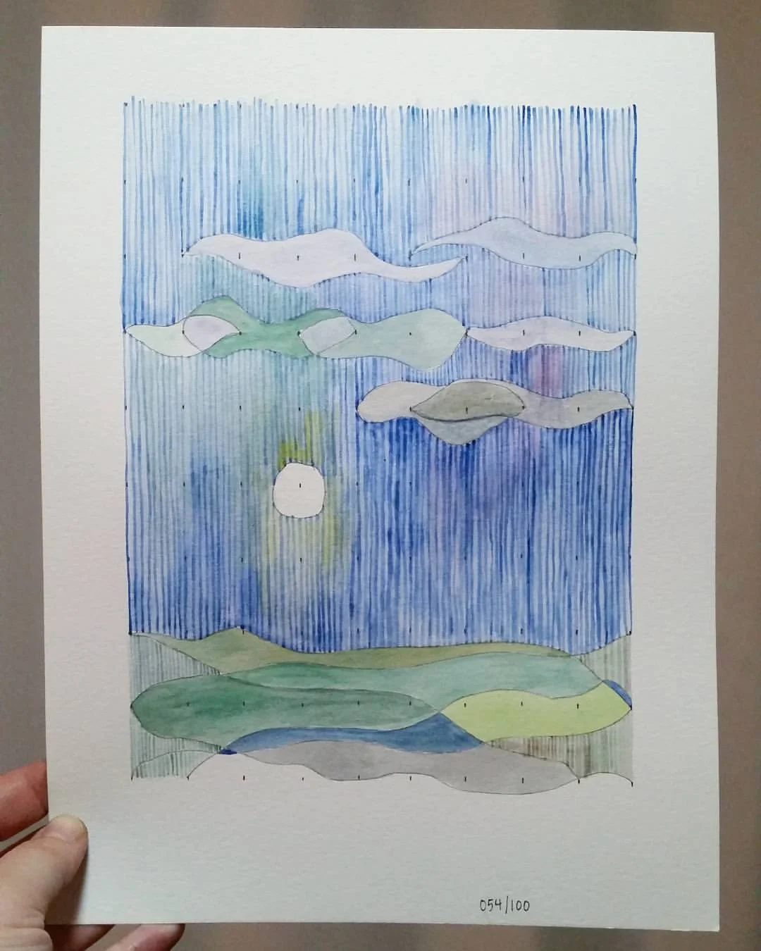 054/100