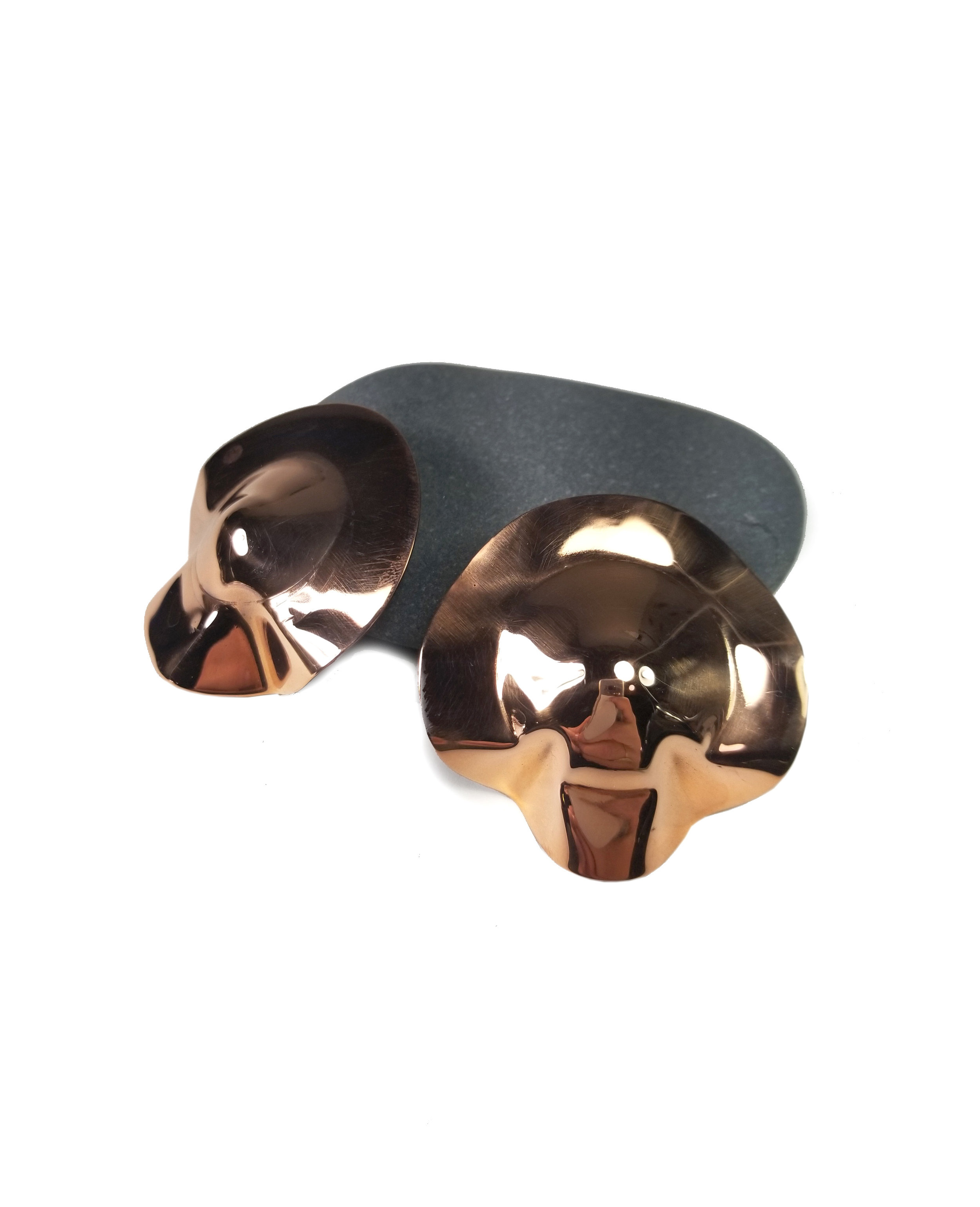 BOSOM earrings_L (2018)