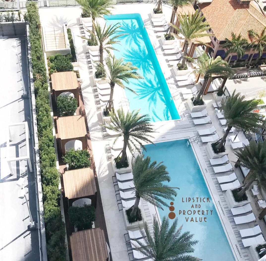 amenities_chill-space-entertaining-pool-Brickell-SLS-Lux_lipstickandchicspaces.com_lifestyle(1).jpg