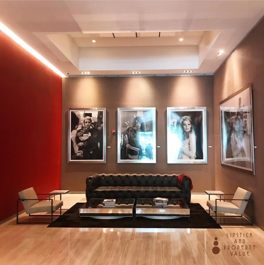 amenities_chill-space-entertaining-lobby-Brickell-The-Bond-on-Brickell_lipstickandchicspaces.com_lifestyle(1).jpg