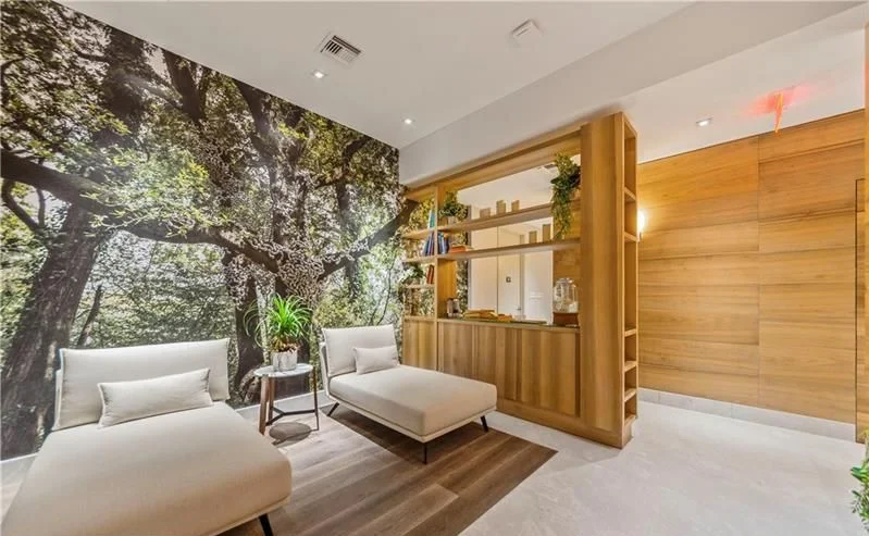 relaxation-area-1010-brickell_lipstickandchicspaces.com.jpg