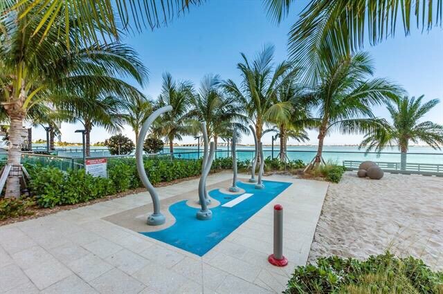 wet-play-area-biscayne-beach_lipstickandchicspaces.com.jpg