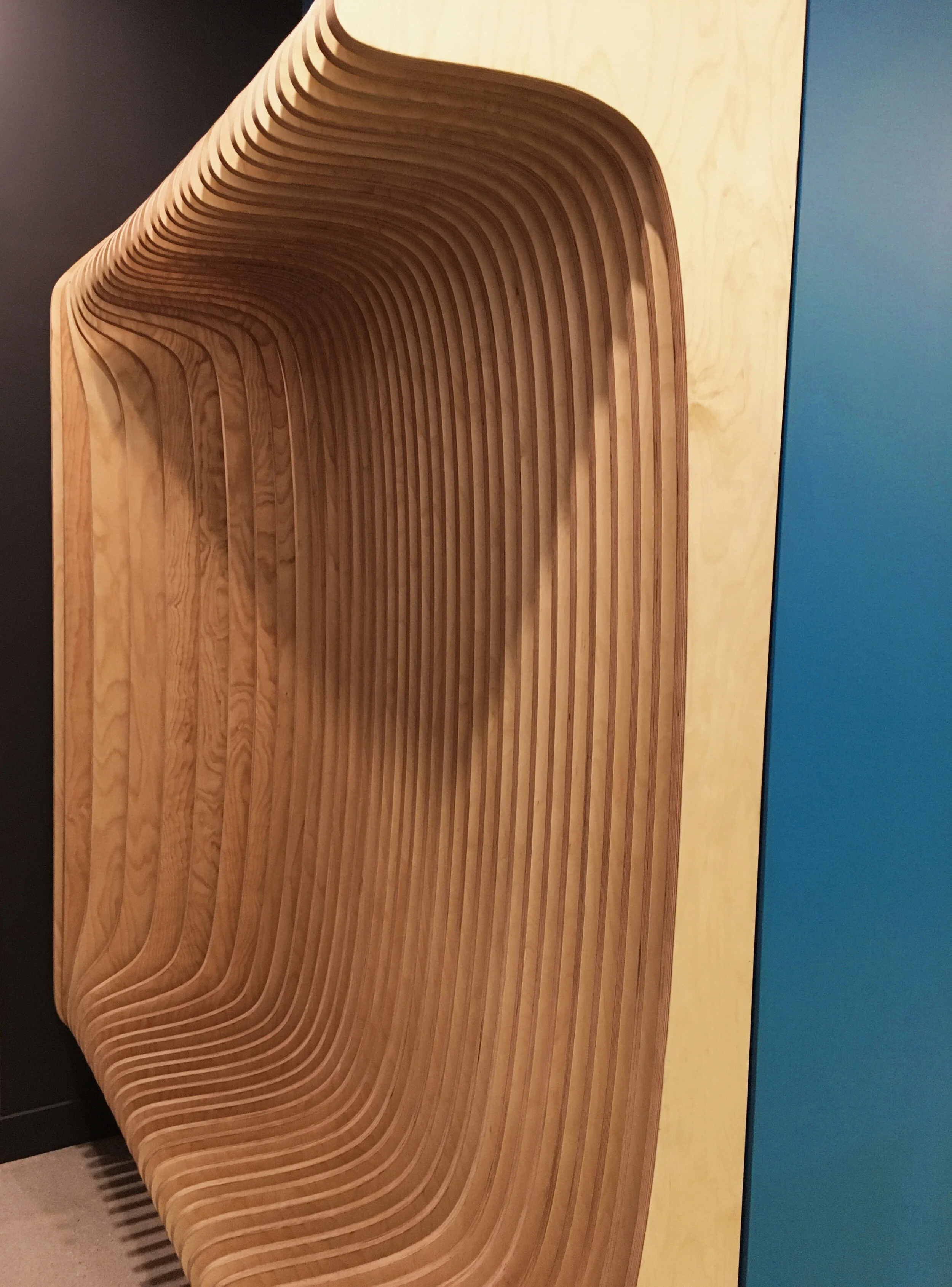 SIDE OF PARAMETRIC BENCH