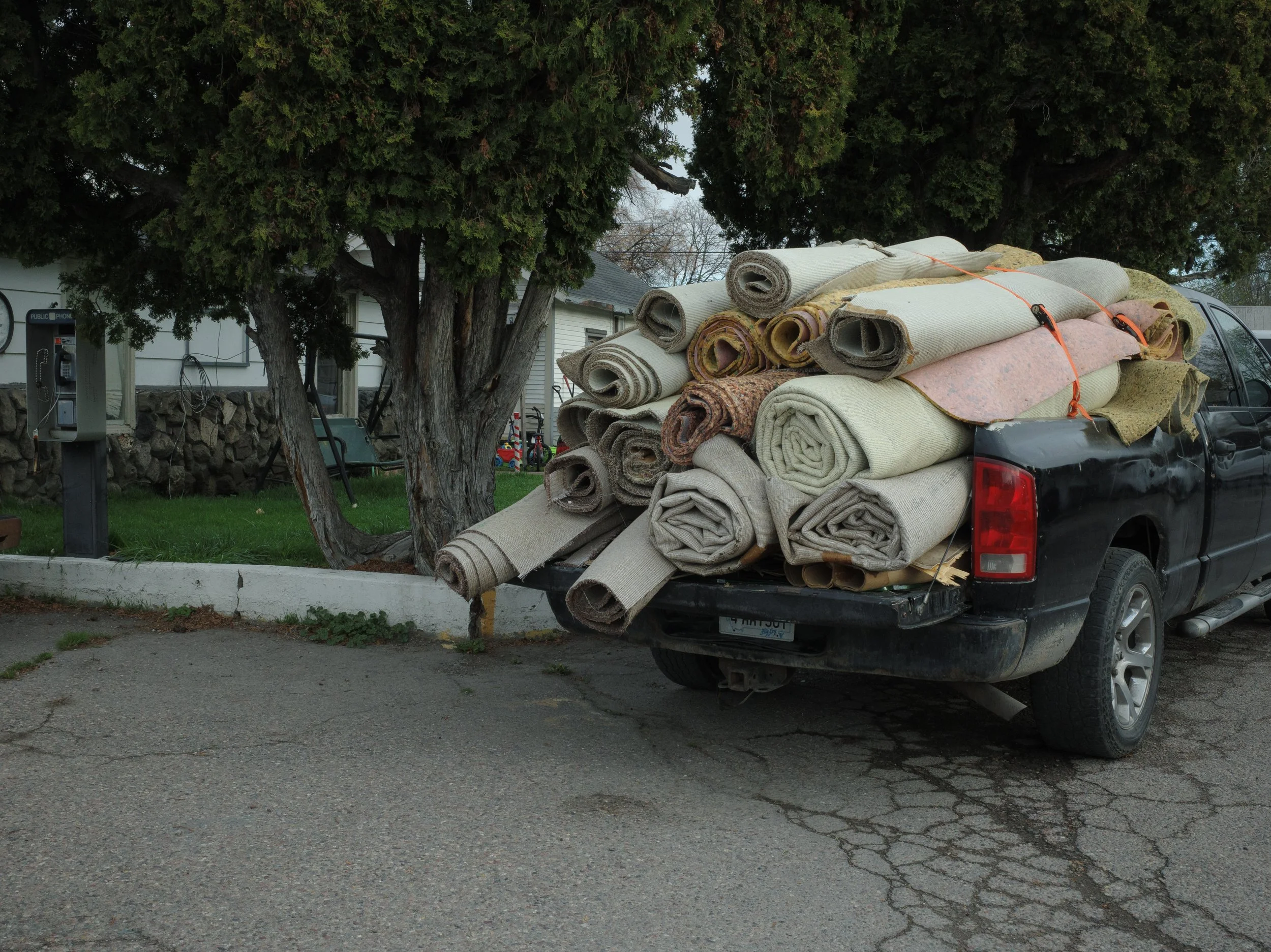 scarfone-carpet-truck.jpg