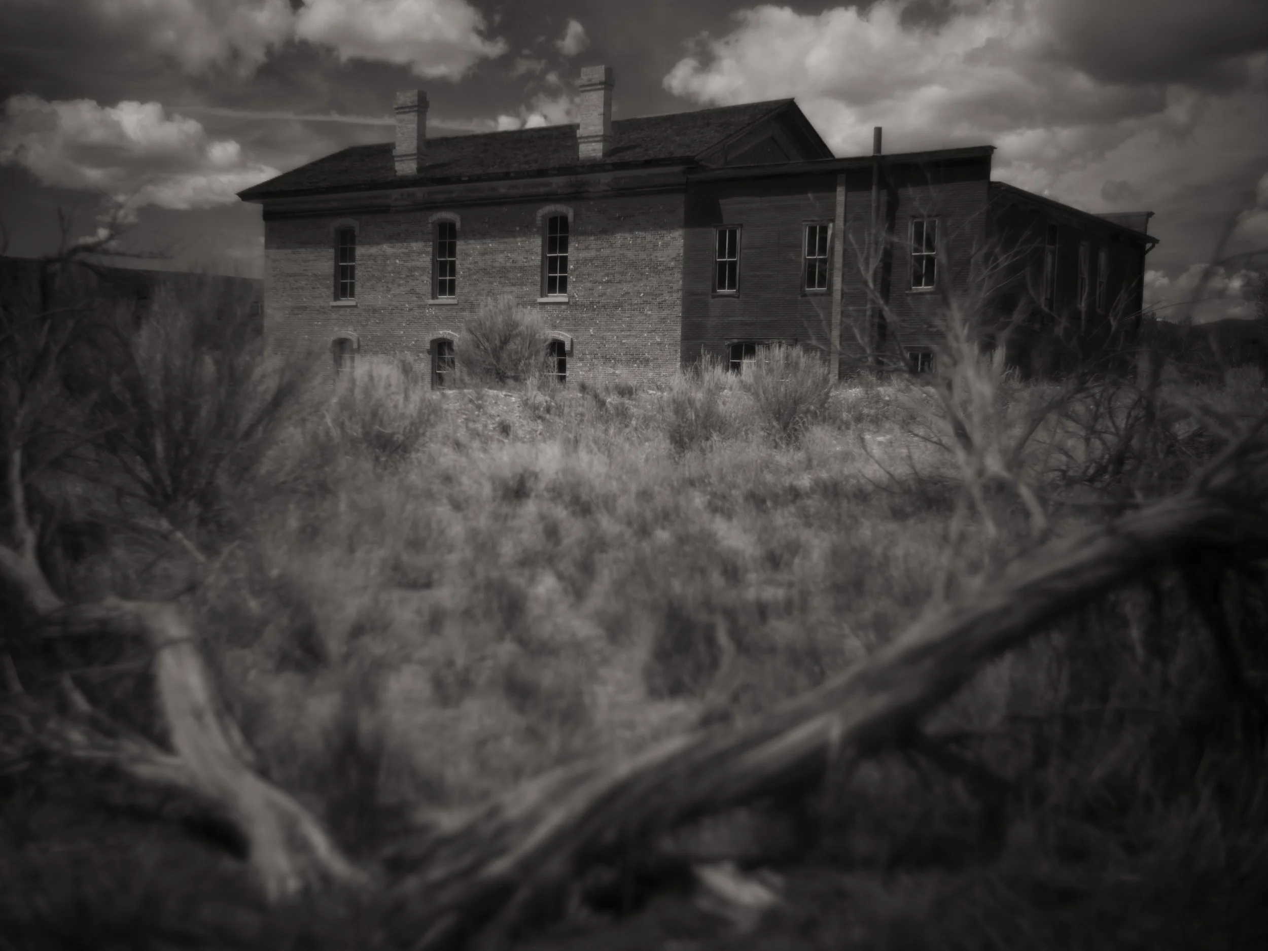 scarfone-meade-hotel-side.jpg