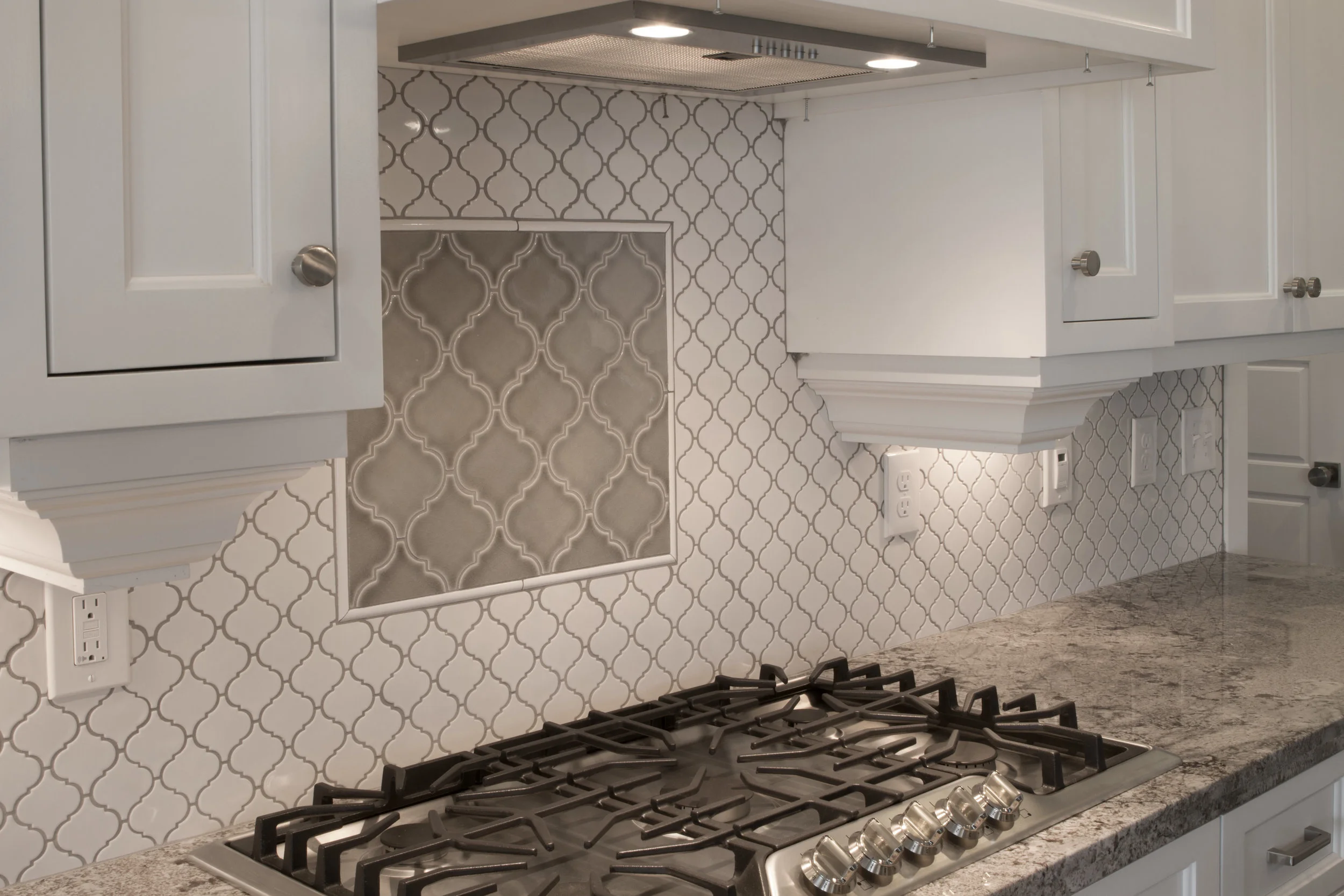 New Kitchen & Bathroom Tile Backsplash Installation - Rigby