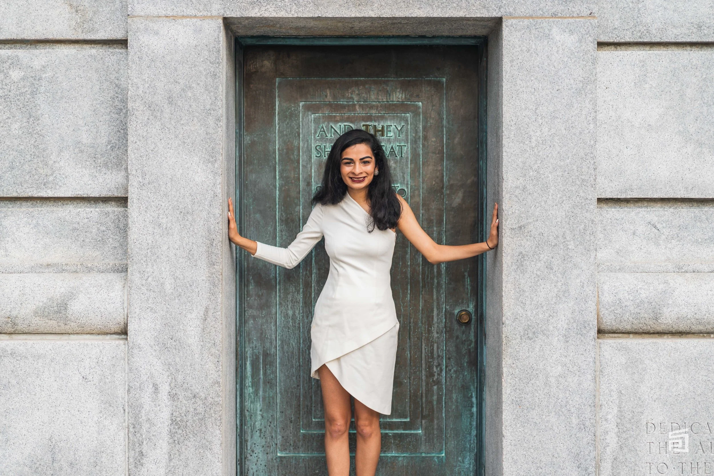 Shah Twins Gradshoot-7.jpg
