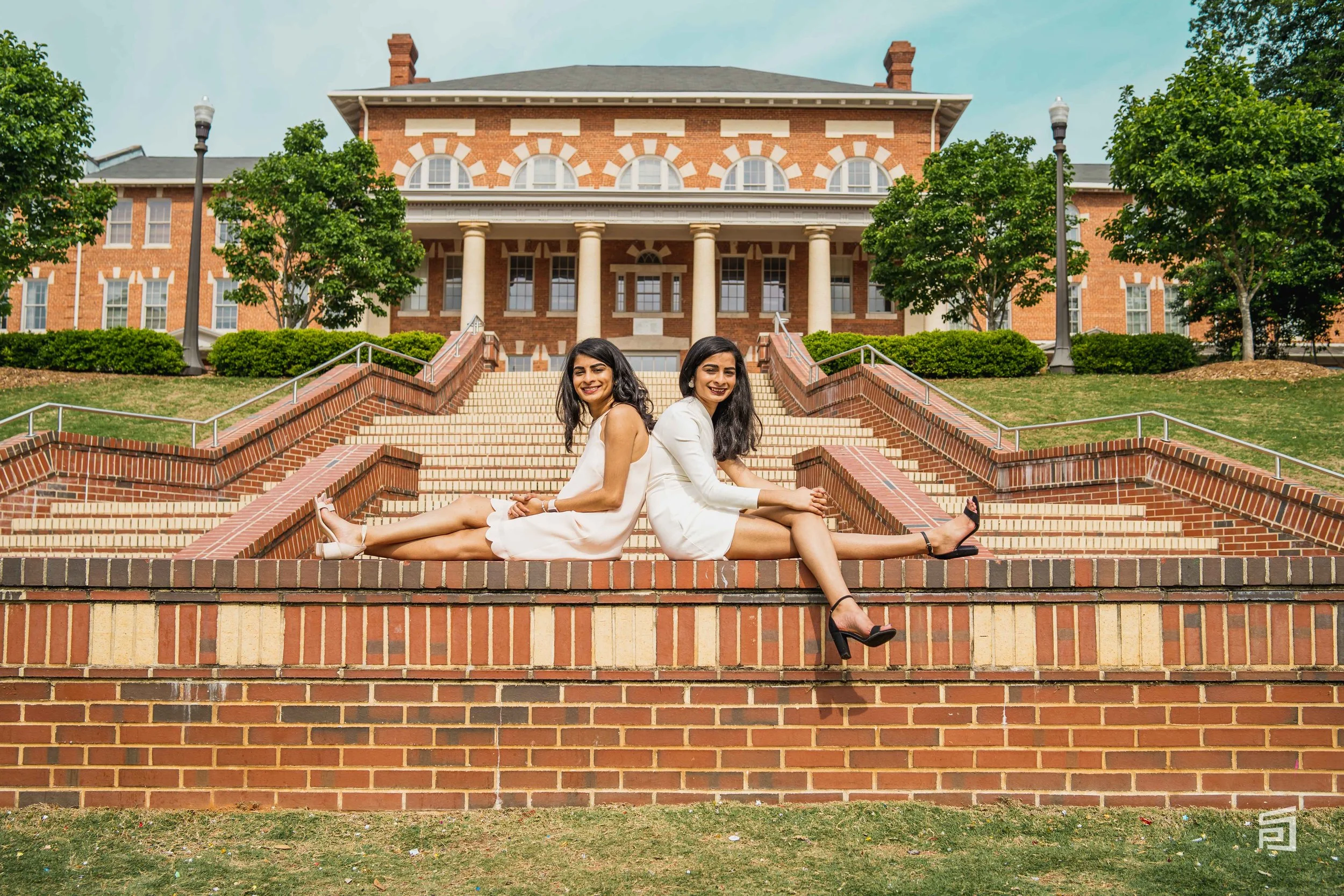 Shah Twins Gradshoot-36.jpg