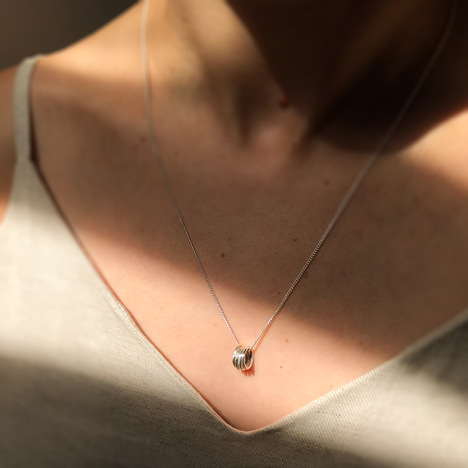 Ara the altar - Phase Pendant Set - Model - 1.jpg