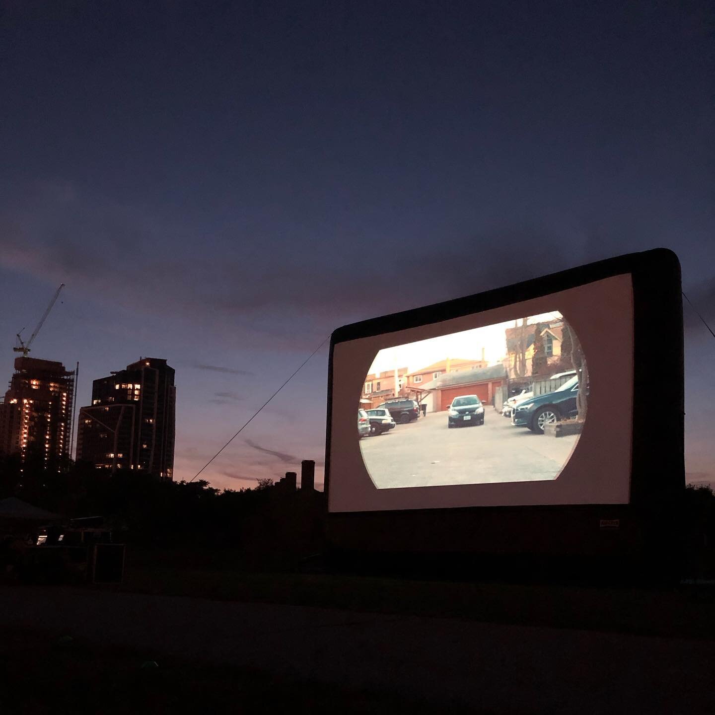 We&rsquo;re really loving these sunsets at @fortyork, when some of our favourite shorts hit the big screen.
.
Pictured
1. TIPS ARE APPRECIATED (Trevor Anderson)
2. THE DROP IN (Naledi Jackson)
3. SAVAGE (Lisa Jackson)
.
#TOPSturns10 #fortyork
