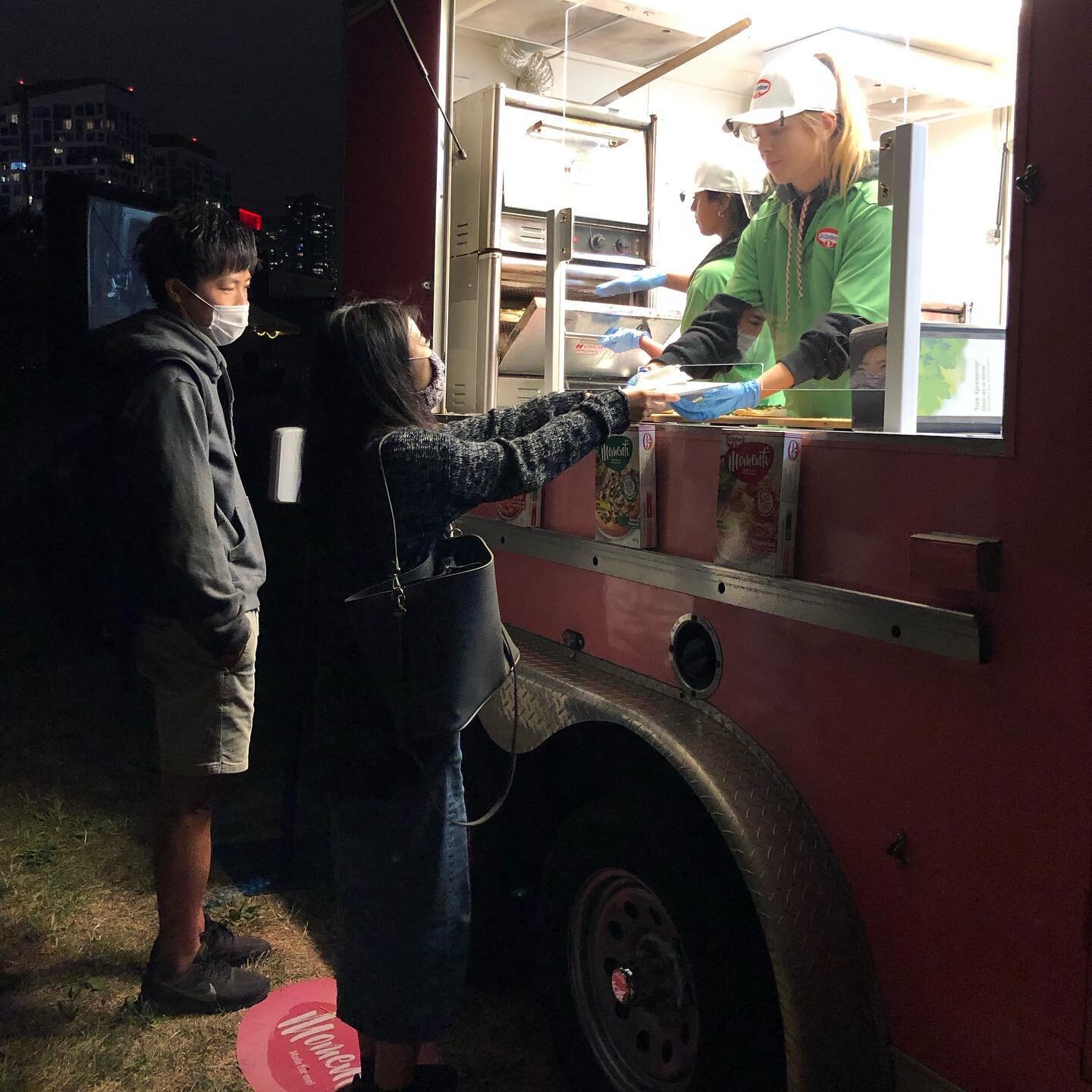 Tonight&rsquo;s BEFORE trilogy is made all the better by delicious pizza offerings from @droetkercanada, served up for our audience all evening! 🍕 
.
Find their new Momenti pizzas in the freezer section of your local supermarket.