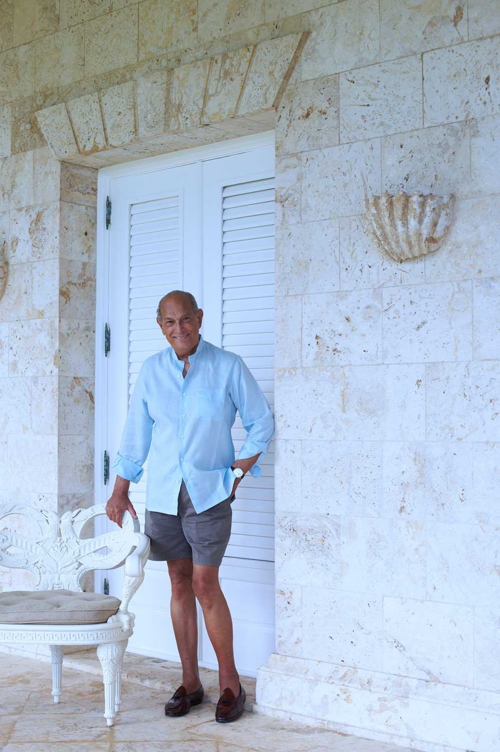  Oscar de la Renta at home in the Dominican Republic 