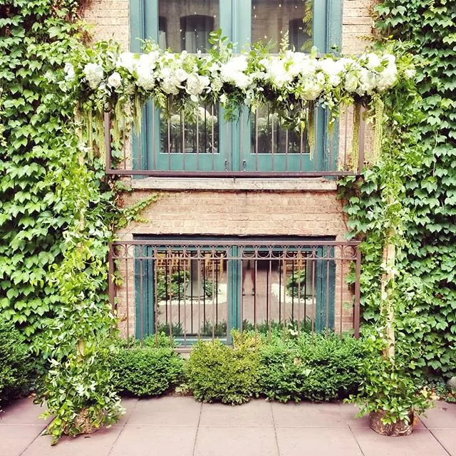 Gorgeous floral arch backdrop for our lovely couple, Jessica+Josh- August 2018
#stemlinecreative 
#foliage 
#arch 
#floral 
#chicagowedding 
#chicagoflorist 
#ivy 
#shesaidyes 
#natural 
#flowy 
#lush 
#flowerstagram